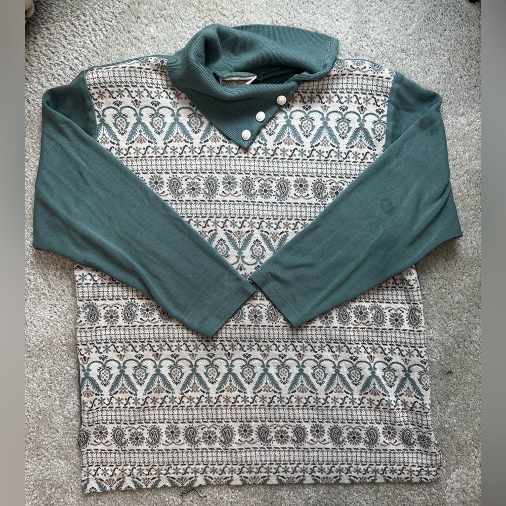 Vintage/Cottage Core. Cream/Sage Patterned Sweater with Button Detail